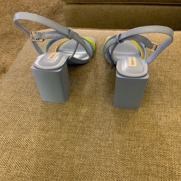 Chelsea & Violet, Holli Patent Color Block New without Tag - Picture 2 of 8